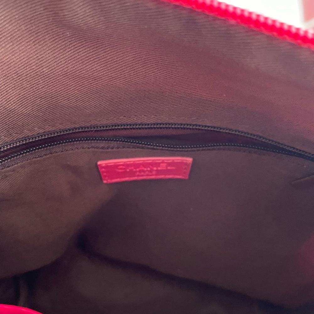 Designer style hot pink handbag - Picture 5 of 5